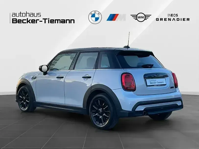 Gebraucht Mini Cooper 136 PS (100 kW) 2022 Weiß Kleinwagen