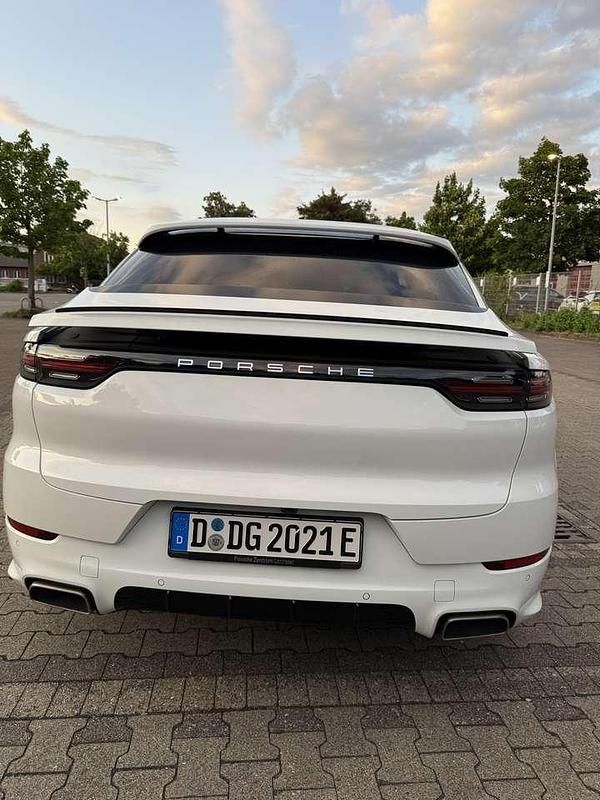 Gebraucht 2021 Porsche Cayenne SUV | 77.000 € (Etwas zu teuer) - Bild 1/4