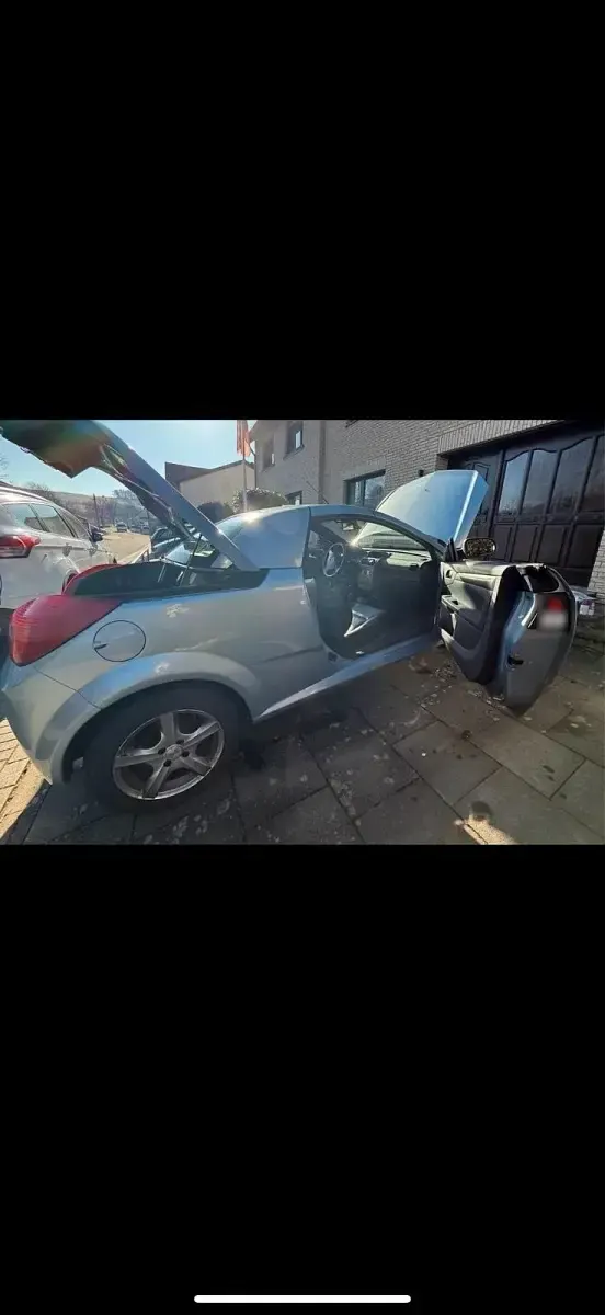 Gebraucht Opel Tigra 90 PS (66 kW) 2005 Blau Cabrio