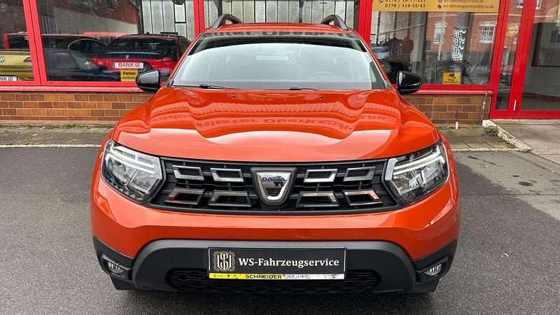 Gebraucht Dacia Duster Comfort 91 PS (66 kW) 2022 Orange SUV