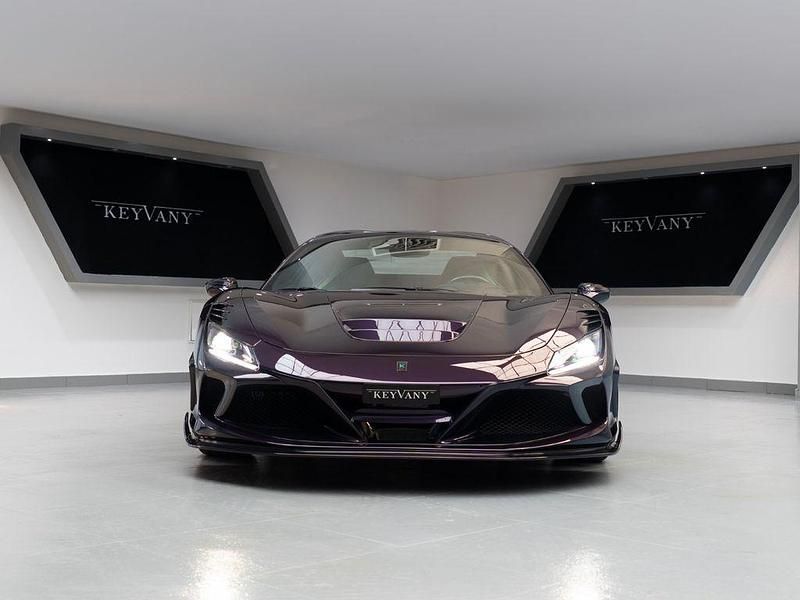 Violett Gebraucht 2023 Ferrari F8 Cabrio | 499.999 € - Bild 1/4