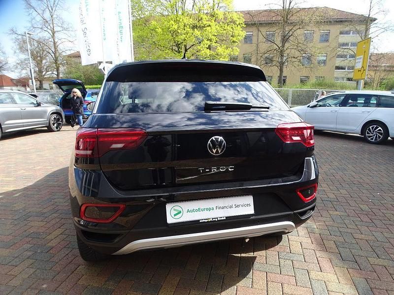 Gebraucht VW T-Roc Move 150 PS (110 kW) 2024 Schwarz SUV