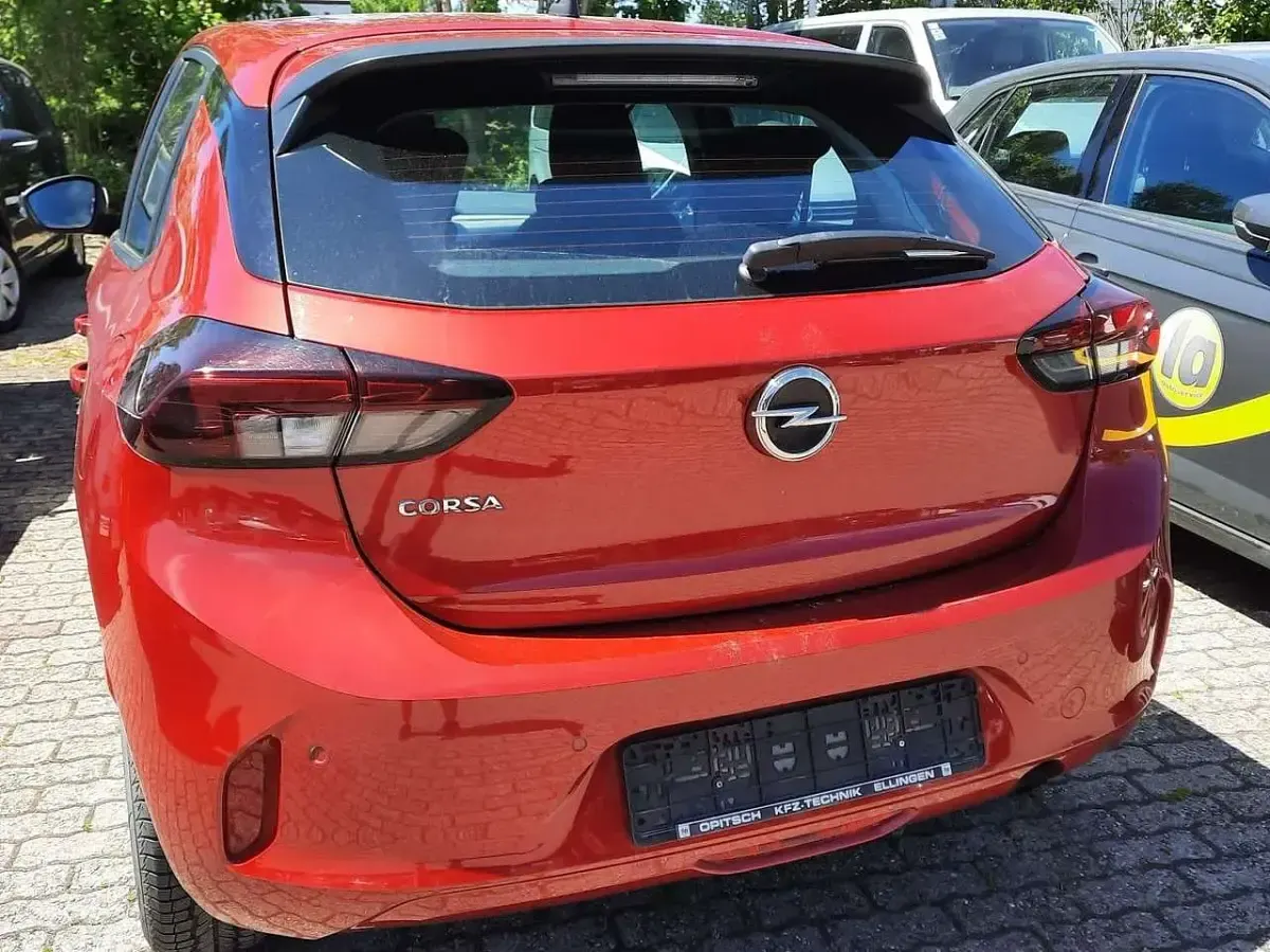 Gebraucht Opel Corsa Edition 75 PS (55 kW) 2020 Chili rot/kardio rot Kleinwagen