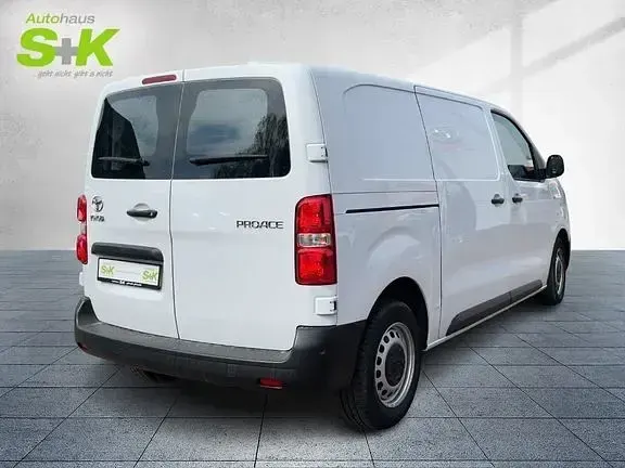 Gebraucht Toyota Proace Plus 144 PS (105 kW) 2023 Ice white Van / Kleinbus