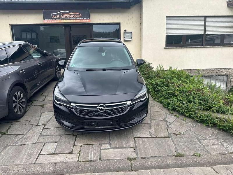 Gebraucht Opel Astra Edition 110 PS (80 kW) 2018 Onyx schwarz Kombi