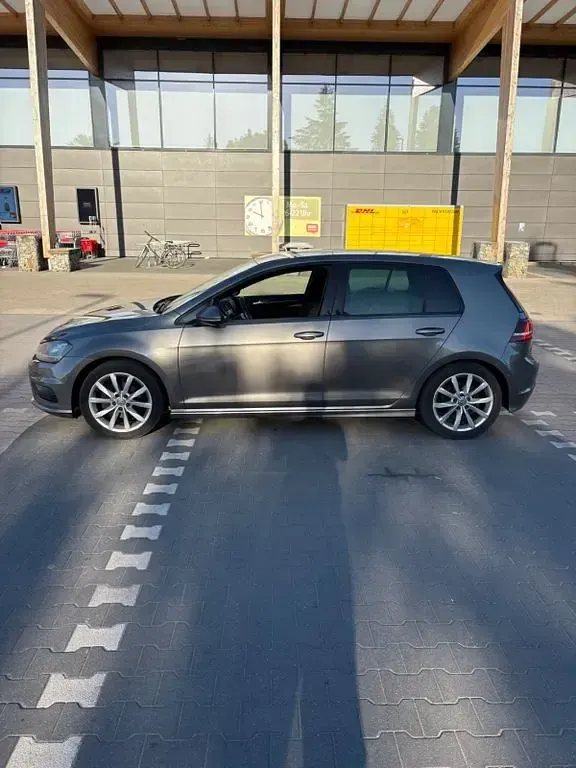 Gebraucht VW Golf VII Highline 140 PS (102 kW) 2014 Limousine