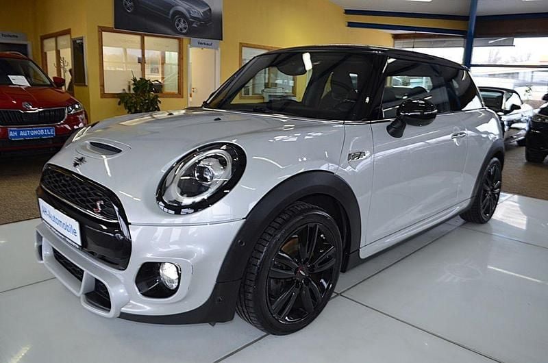 Silber Gebraucht 2018 Mini Cooper S Kleinwagen | 13.880 € (Superpreis) - Bild 1/4