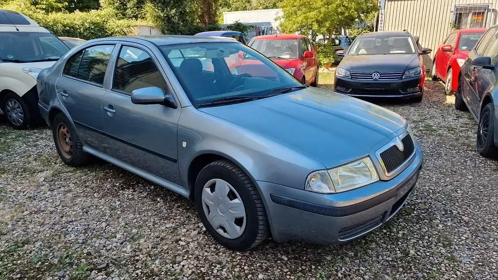 Gebraucht Skoda Octavia Tour 102 PS (75 kW) 2006 Grau Limousine