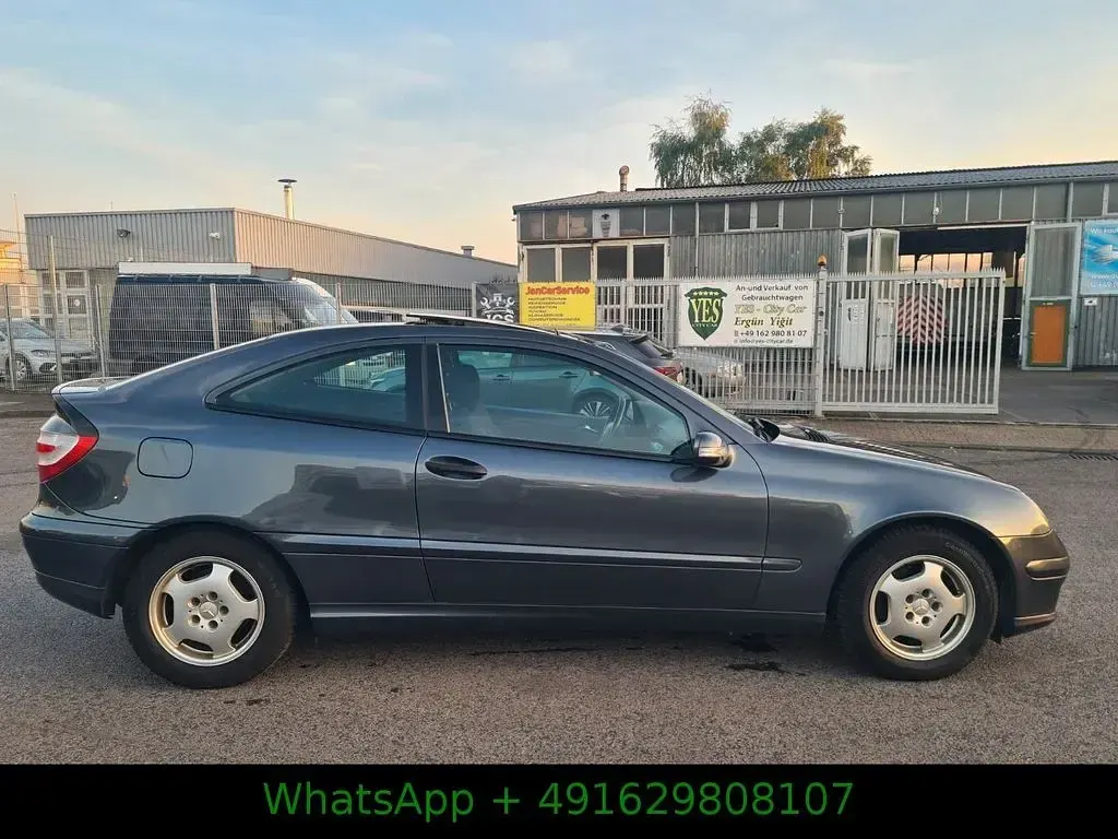 Gebraucht Mercedes C200 163 PS (119 kW) 2004 Grau Coupé