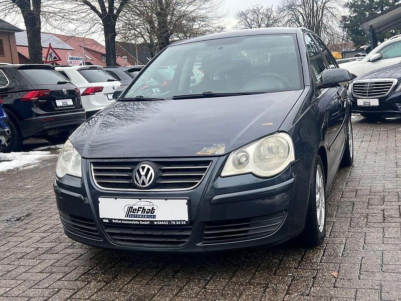 Blau Gebraucht 2005 VW Polo Comfortline Limousine | 1.450 € (Guter Preis) - Bild 1/4