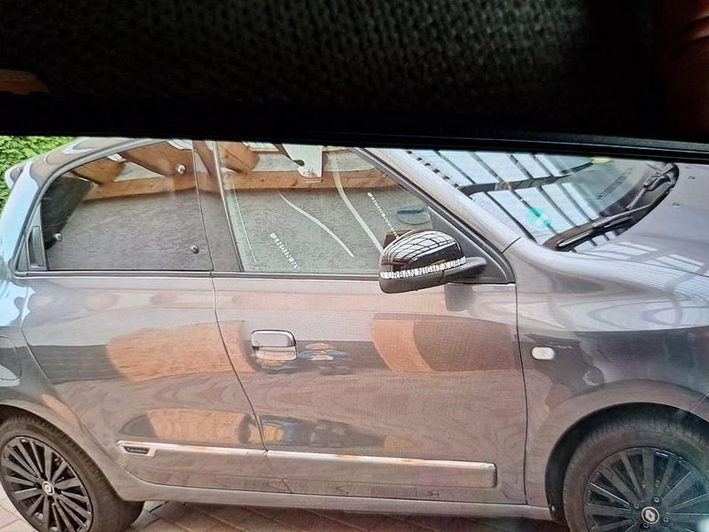 Grau Gebraucht 2022 Renault Twingo Urban Night Kleinwagen | 13.500 € (Fairer Preis) - Bild 1/4
