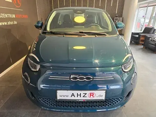 Gebraucht Fiat 500e Action 91 kW (125 PS) 2023 Grün Kleinwagen