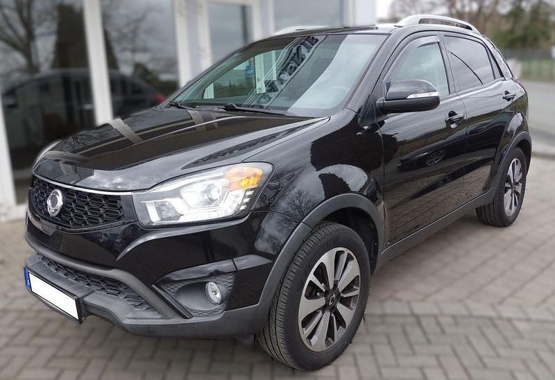 Gebraucht Ssangyong (KGM) Korando Quartz 150 PS (110 kW) 2015 Schwarz SUV