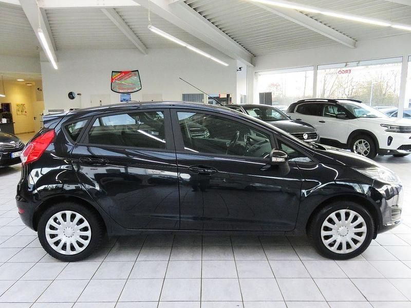 Gebraucht Ford Fiesta Trend 80 PS (58 kW) 2015 Schwarz Limousine