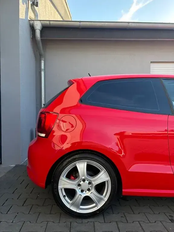Gebraucht VW Polo 105 PS (77 kW) 2012 Rot Kleinwagen