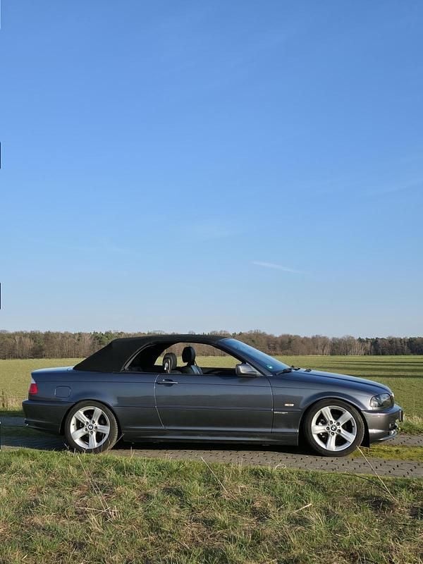 Gebraucht BMW 318 Cabriolet 143 PS (105 kW) 2002 Grau Cabrio