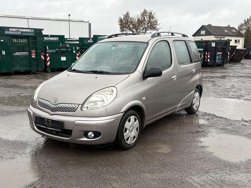Gebraucht Toyota Yaris Verso Sol 84 PS (61 kW) 2003 Grau Van / Kleinbus
