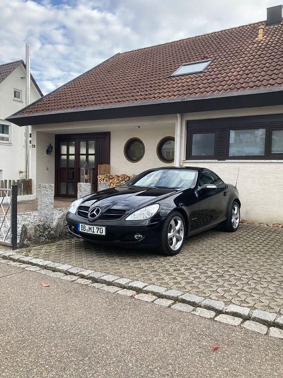 Schwarz Gebraucht 2006 Mercedes SLK200 Edition 1 Cabrio | 13.500 € (Teuer) - Bild 1/4