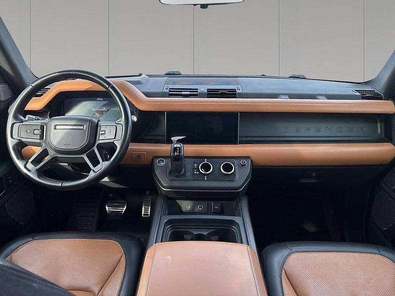 Gebraucht Land Rover Defender 405 PS (297 kW) 2021 Santorini black SUV