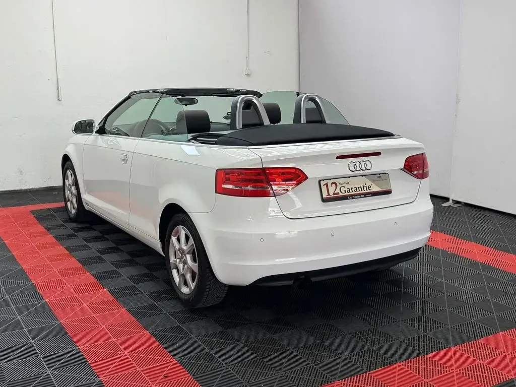 Gebraucht Audi A3 Cabriolet Attraction 105 PS (77 kW) 2011 Weiß Cabrio