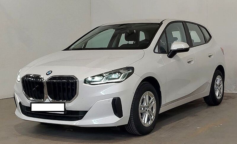Weiß Gebraucht 2024 BMW 218 Active Tourer Van / Kleinbus | 27.390 € (Superpreis) - Bild 1/4