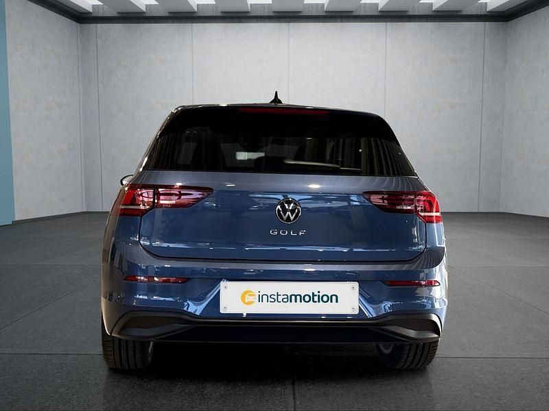 Gebraucht VW Golf VIII Life 116 PS (85 kW) 2025 Blau Kleinwagen