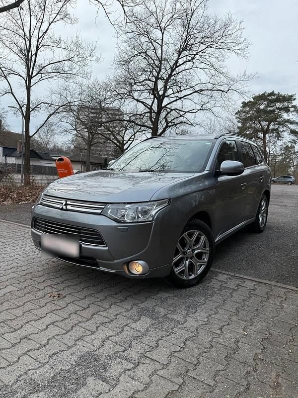 Gebraucht Mitsubishi Outlander P-HEV 181 PS (133 kW) 2014 Grau SUV