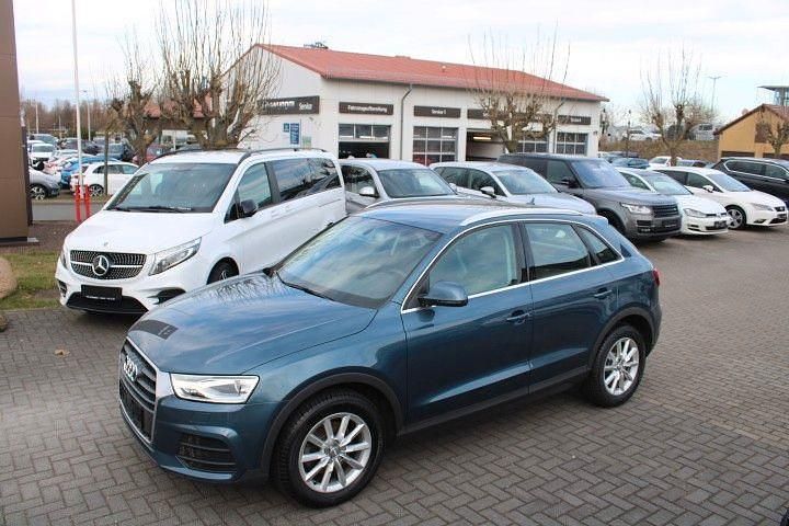 Gebraucht Audi Q3 Performance 150 PS (110 kW) 2016 Utopiablau SUV