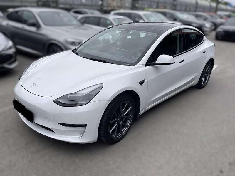 White pearl Gebraucht 2021 Tesla Model 3 Limousine | 29.985 € (Fairer Preis) - Bild 1/4