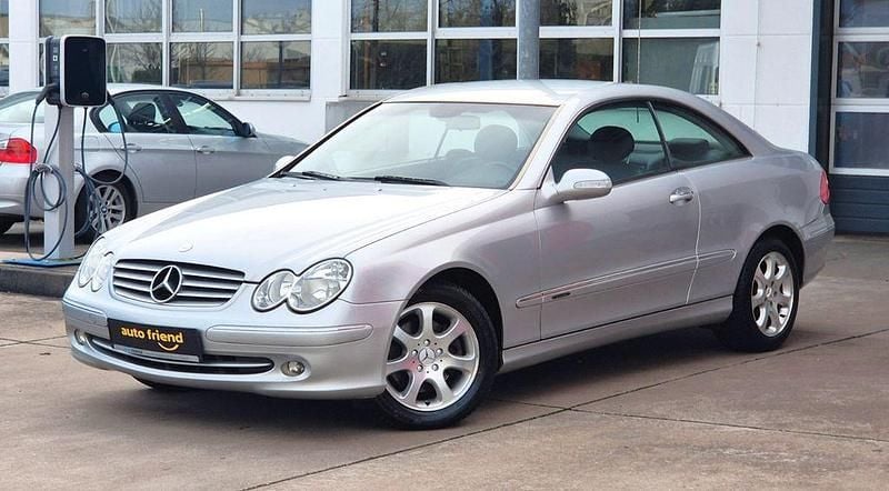 Gebraucht Mercedes CLK240 170 PS (125 kW) 2002 Silber Coupé