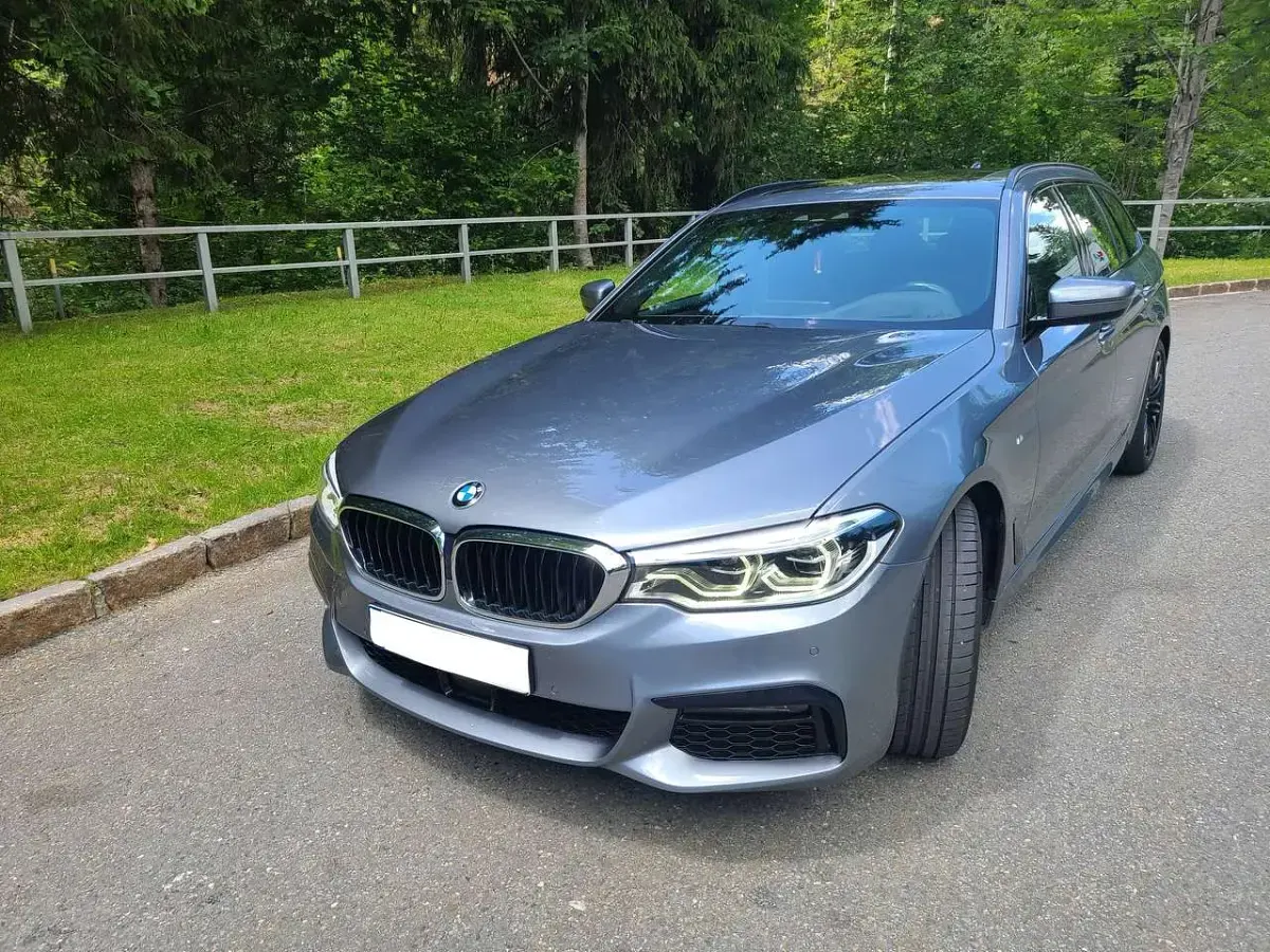 Gebraucht BMW 530 Shadowline 265 PS (194 kW) 2019 Grau Kombi