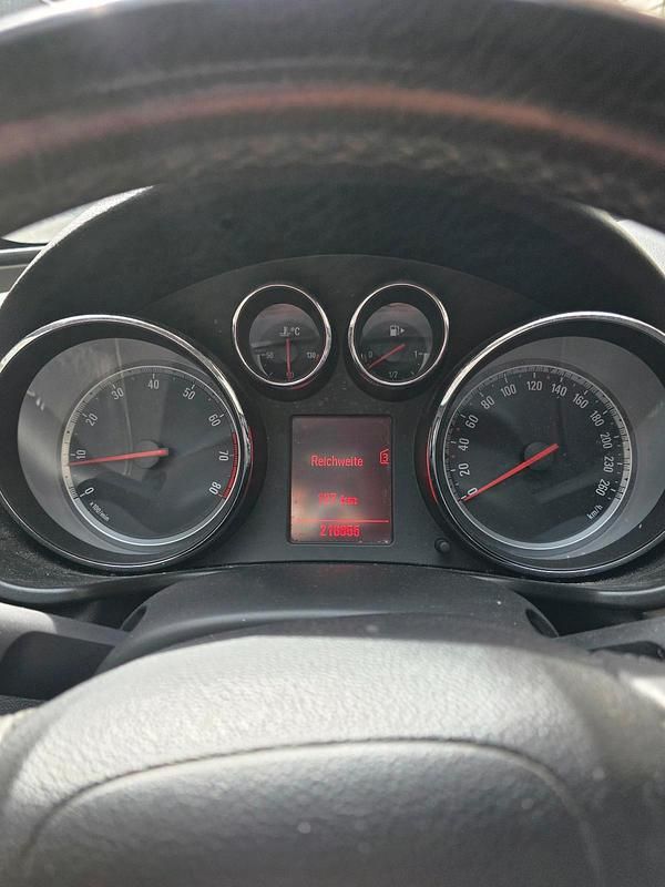 Gebraucht Opel Insignia 115 PS (84 kW) 2009 Grau Kombi