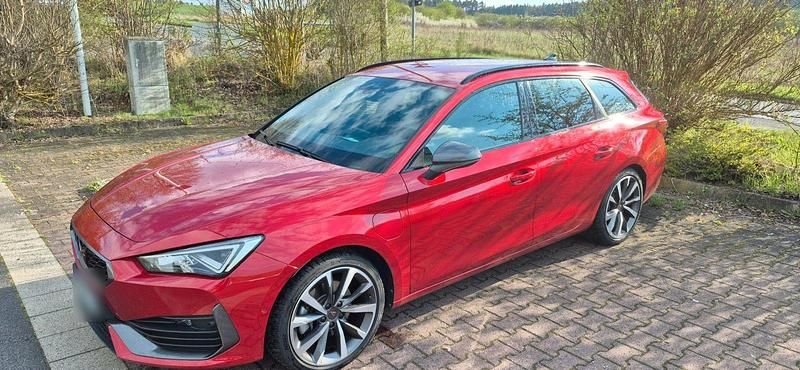 Usata Cupra Leon 204 CV (150 kW) 2023 Rosso Station wagon