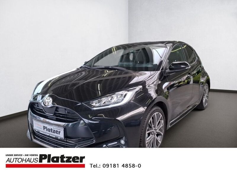 Schwarz Gebraucht 2024 Toyota Yaris Hybrid Style Limousine | 25.450 € (Fairer Preis) - Bild 1/4