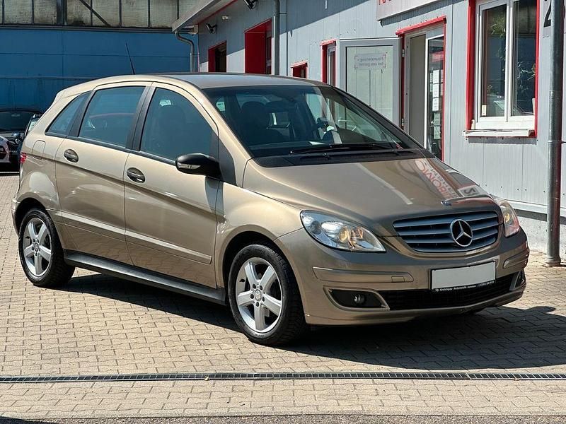 Bronze Gebraucht 2007 Mercedes B150 Van / Kleinbus | 2.995 € (Etwas zu teuer) - Bild 1/4