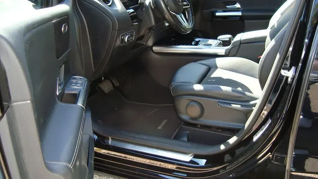 Gebraucht Mercedes B250 Progressive 224 PS (164 kW) 2019 Schwarz Kleinwagen