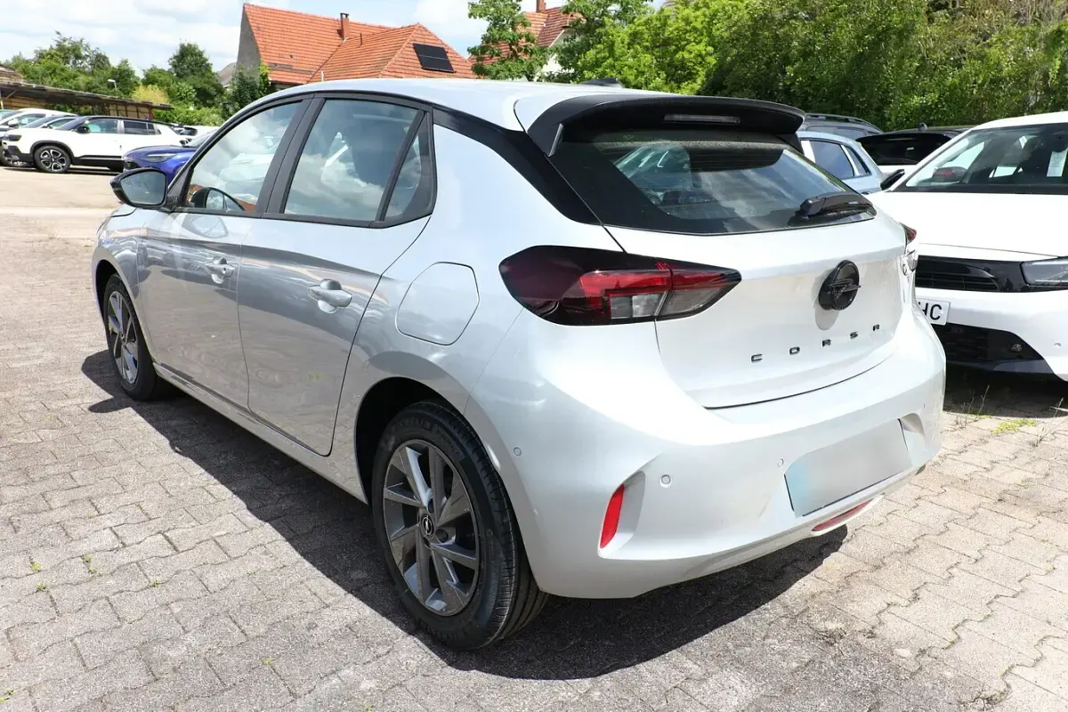 Neu Opel Corsa 101 PS (74 kW) 2025 Weiss Kleinwagen