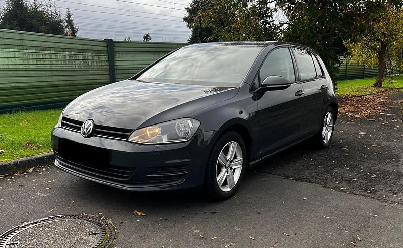 Gebraucht VW Golf VII Comfortline 150 PS (110 kW) 2013 Grau Limousine