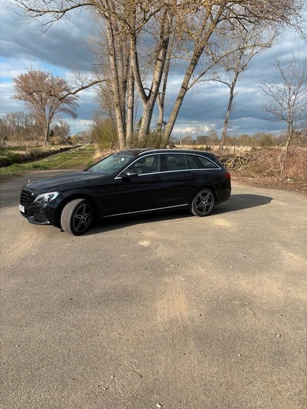 Schwarz Gebraucht 2015 Mercedes C180 Exclusive Kombi | 15.500 € (Fairer Preis) - Bild 1/4