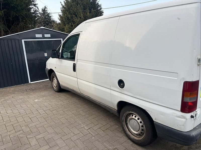 Gebraucht Peugeot Expert 69 PS (50 kW) 2003 Weiß Van