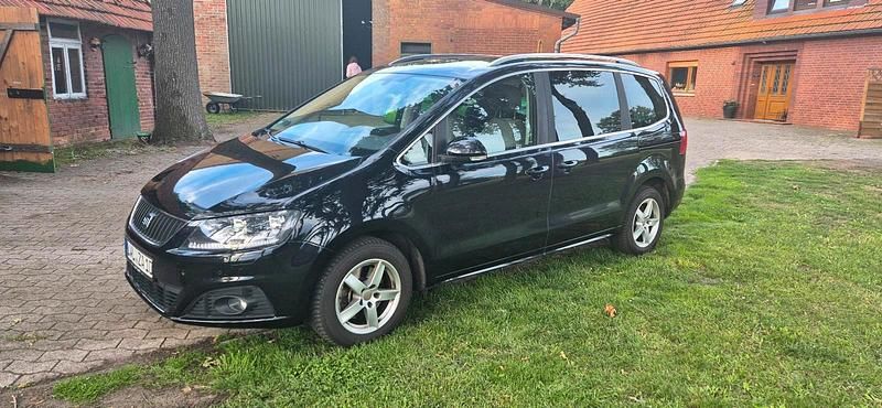 Schwarz Gebraucht 2014 Seat Alhambra Style Van / Kleinbus | 8.000 € (Superpreis) - Bild 1/4