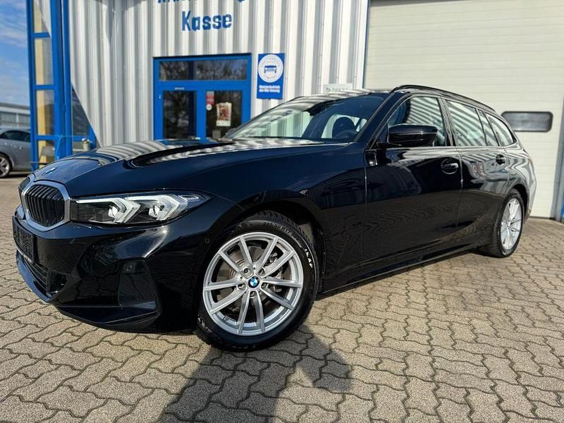 Gebraucht BMW 318 Shadowline 156 PS (114 kW) 2025 Schwarz Limousine