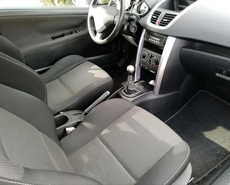 Gebraucht Peugeot 207 CC 120 PS (88 kW) 2007 Beige Cabrio