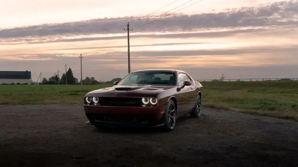 Gebraucht Dodge Challenger 309 PS (227 kW) 2021 Violett Coupé