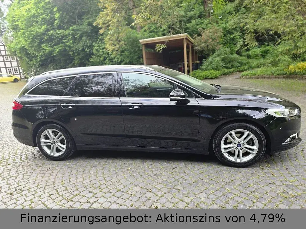 Gebraucht Ford Mondeo Titanium 150 PS (110 kW) 2016 Schwarz Limousine
