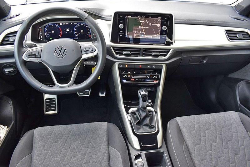 Gebraucht VW T-Roc Move 150 PS (110 kW) 2024 Blau SUV
