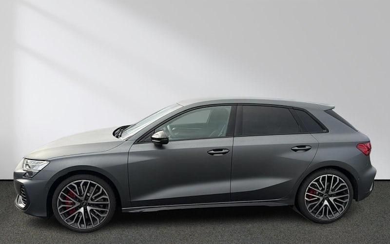 Gebraucht Audi S3 Ambiente 333 PS (244 kW) 2024 Daytonagrau polarmatt Limousine