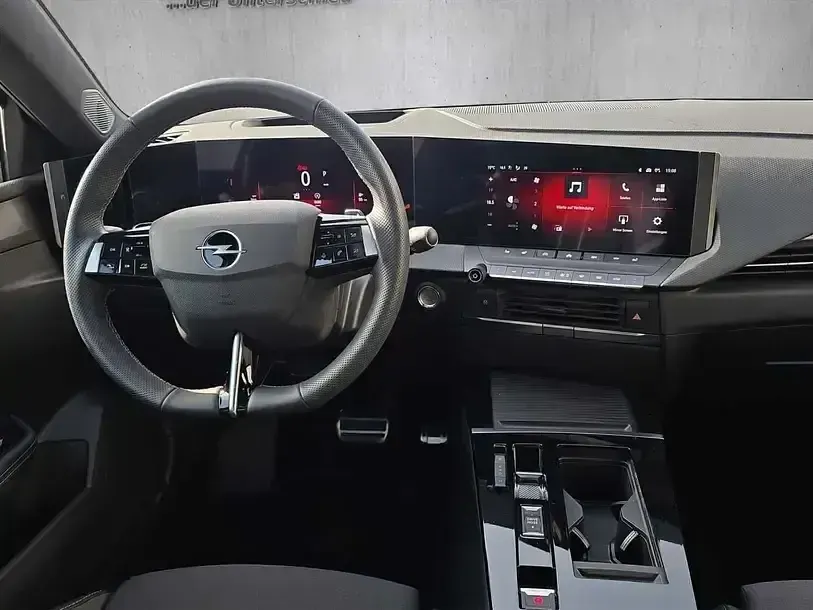Gebraucht Opel Astra 2024 Gelb Kleinwagen
