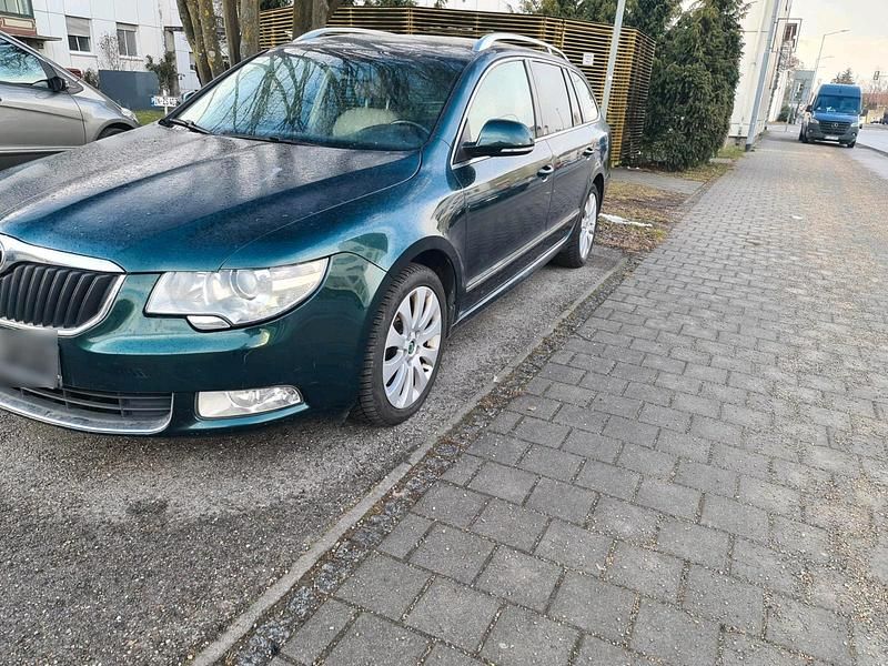 Gebraucht Skoda Superb 160 PS (117 kW) 2010 Kombi