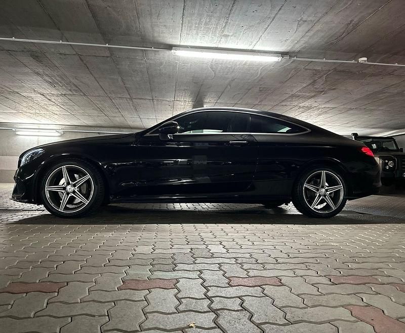 Gebraucht Mercedes C200 AMG line 184 PS (135 kW) 2016 Schwarz Coupé